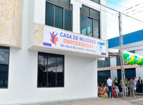 noticias/secretaria-de-mujer-del-valle-se-une-a-la-celebracion-de-la-semana-del-adulto-mayor